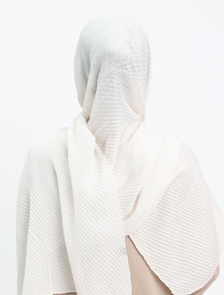 Ivory Crinkle Lurex Hijab